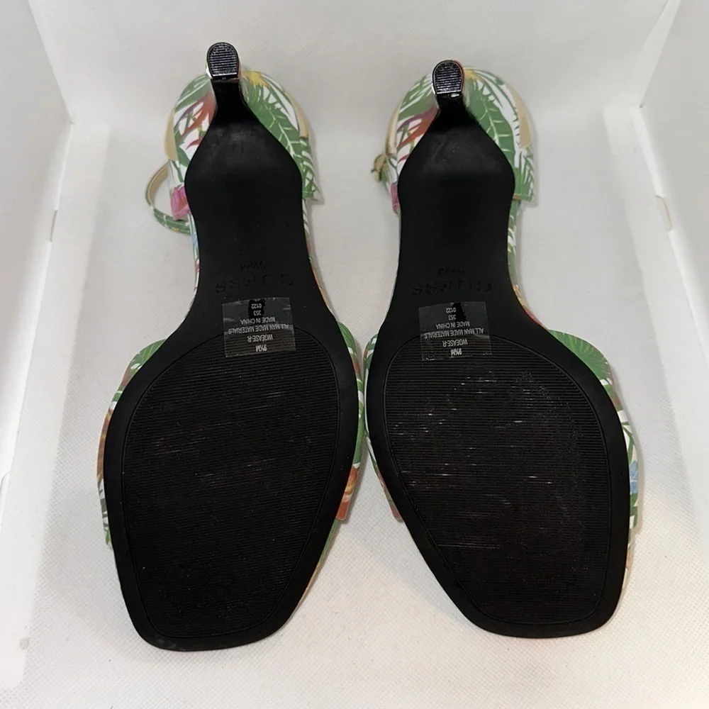 Guess Tropical Print Stiletto Heels with Ankle Strap Size 9.5M - NWOT